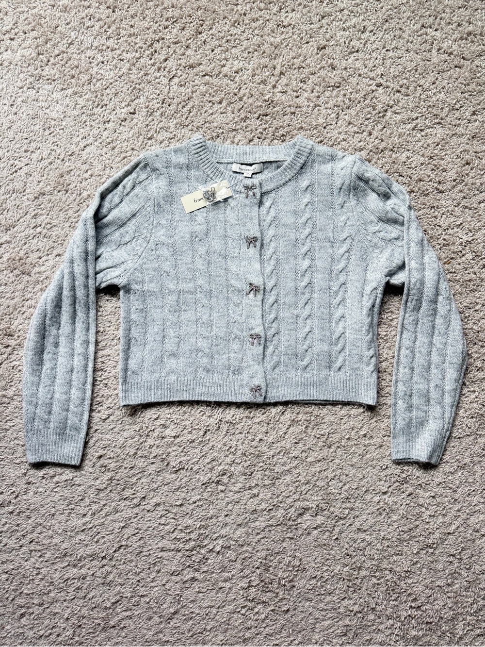 Francesca’s Gray Cable-Knit Cropped Cardigan Sweater NWT Medium